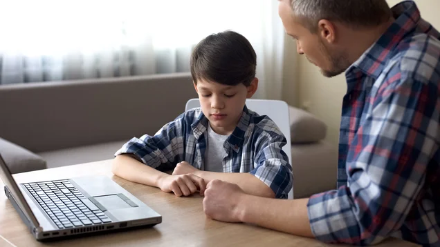 Der Computer kann dabei helfen, die richtige Schreibweise herauszufinden. Der Computer kann dabei helfen, die richtige Schreibweise herauszufinden.