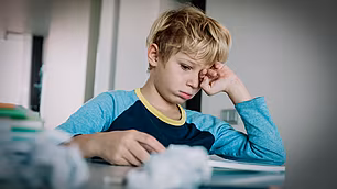 Bei Problemen im Lesen und Schreiben lohnt sich die Förderung im LOS. Bei Problemen im Lesen und Schreiben lohnt sich die Förderung im LOS.